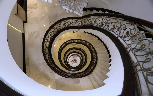 Hotel Grand Godwin