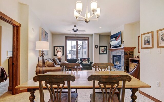 Main Street Station 3307