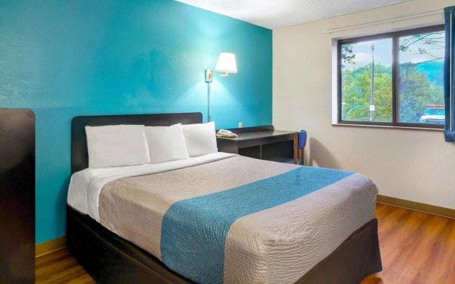 Motel 6 Montoursville, PA - Williamsport