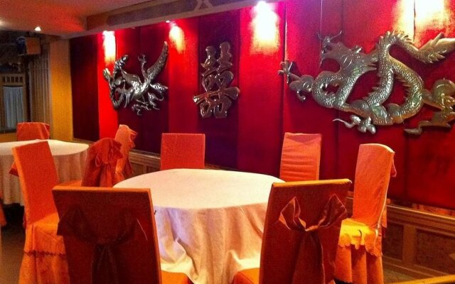 Qing Yuan Gao Pin Hui Bai Lao Hui Superior Spa Villa