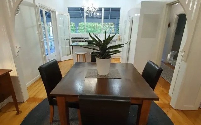 Airlie Beach Eco Cabins - Adults only