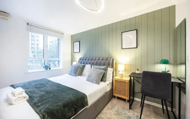 London Oasis Apartment Escape