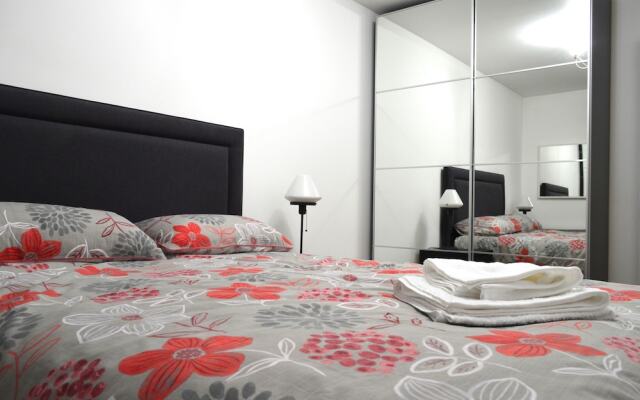 Bright & Spacious 1 Bed Flat in Kensington Olympia