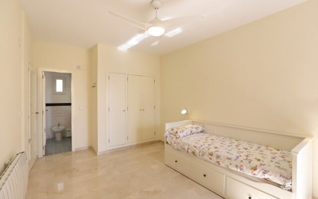 Luxury Villa Located In The Exclusive Area Of Finestra