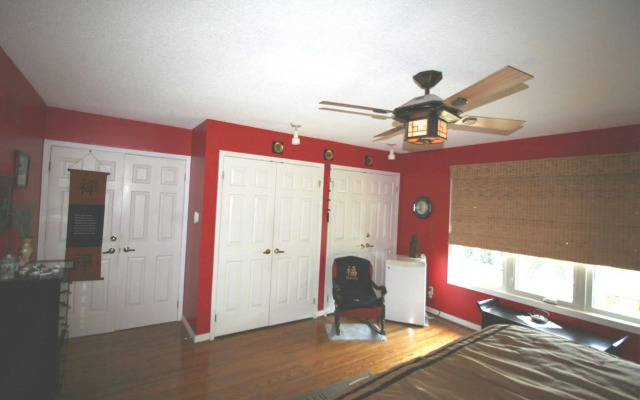 Twin Lakes Retreat Bed and Breakfast