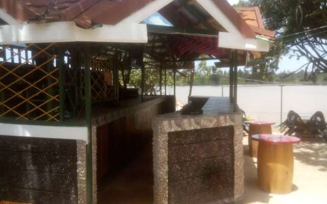 Rock Beach Resort