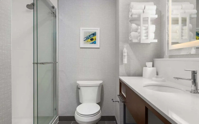 Hampton Inn & Suites by Hilton Orangeville, ON