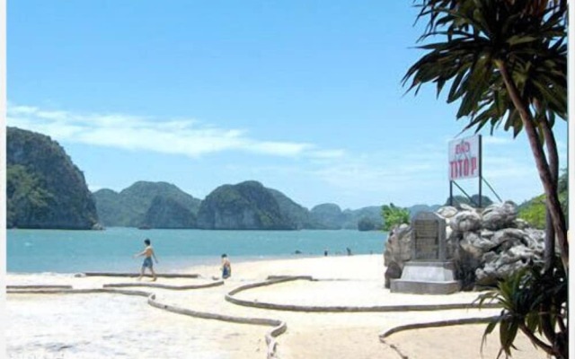 Seabreeze Ha Long Bay