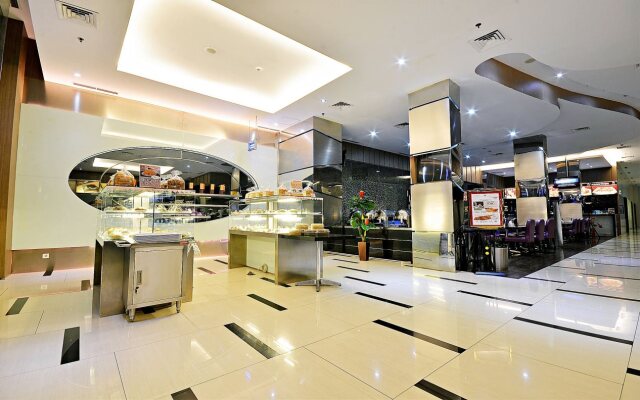 World Hotel