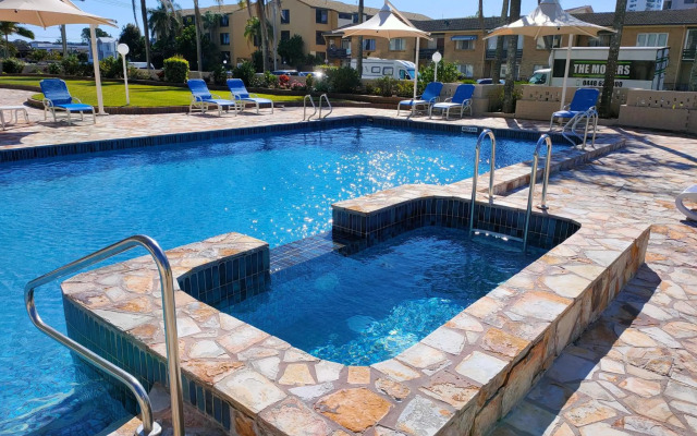Southern Cross Beachfront Holiday Apartments