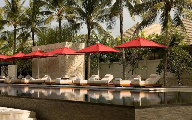 The Royal Santrian Serenity Villas By The Sea