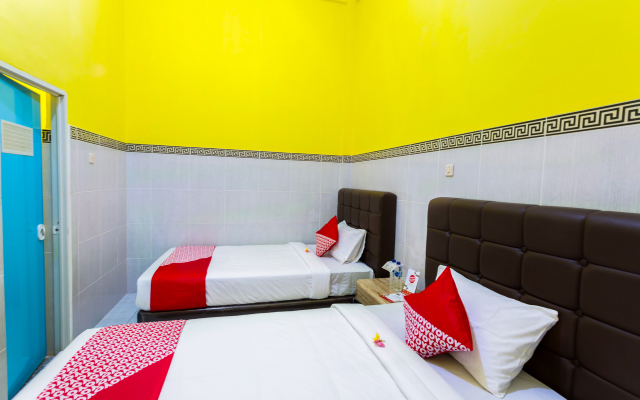 OYO 1427 Azzahra Guest House Syariah