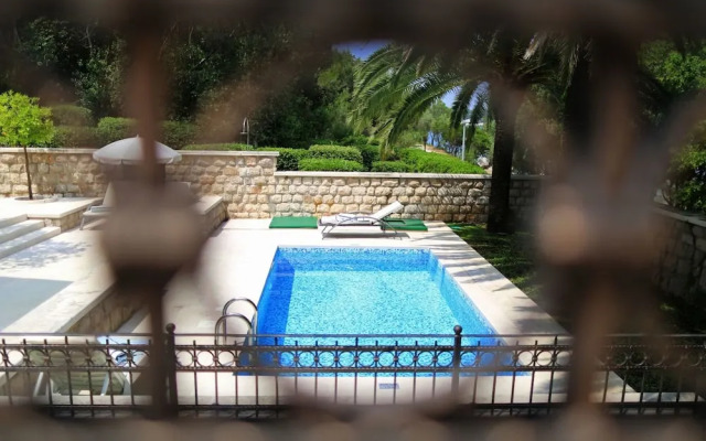 Villa on an Exclusive Location in Dubrovnik With Pool