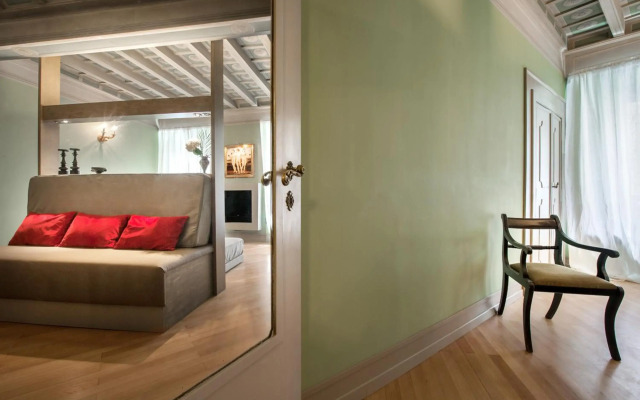 Raffaello Charmsuite