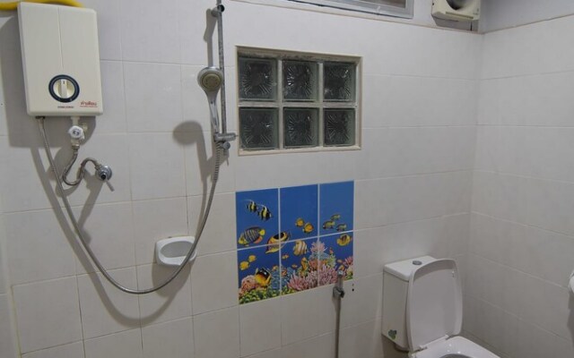 Pinthong Resort - Adults Only