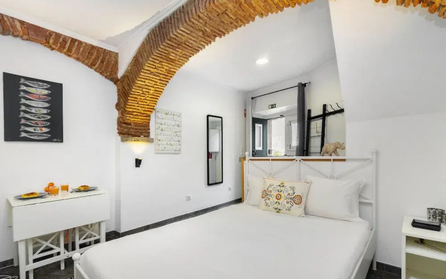 Cozy Alfama Haven: Perfect For Exploring Lisbon