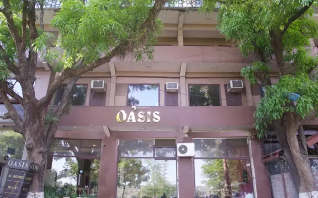 Hotel Oasis