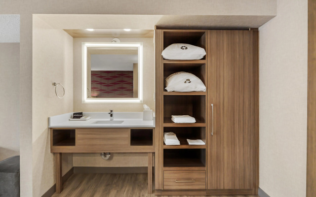 Best Western Plus West Edmonton