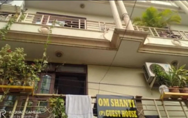 Om Shanthi paying guest house