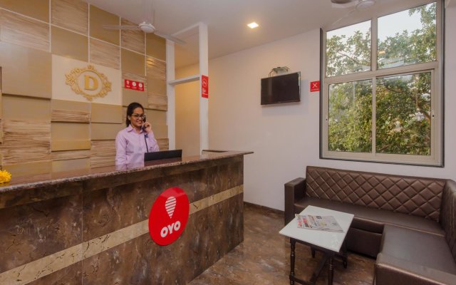 OYO 9849 Hotel Divine Residency