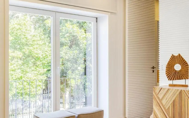 Wood Premium Downtown Apartment by DA'HOME