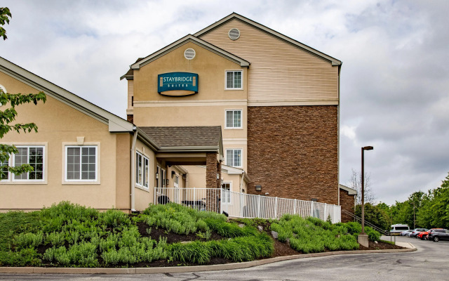 Staybridge Suites Philadelphia Valley Forge 422 by IHG