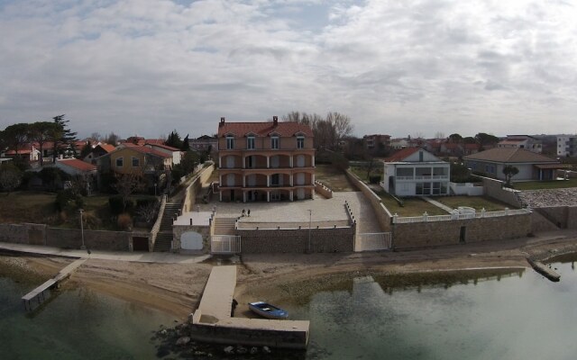mk | apartments nin