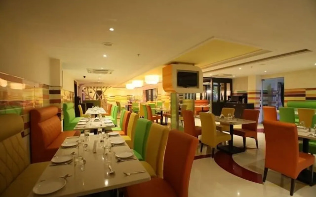 United-21, Hyderabad