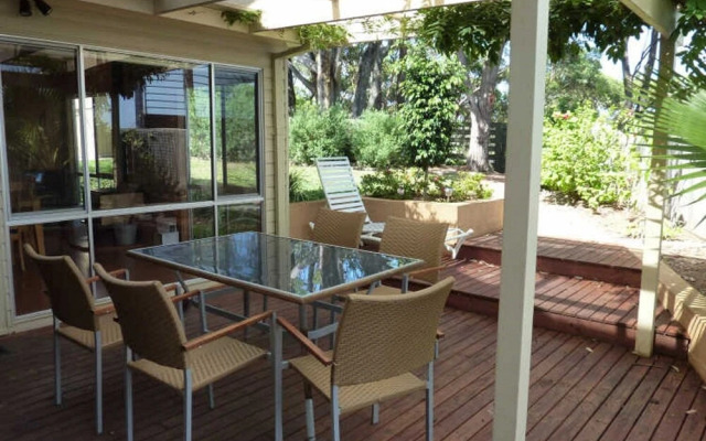 Shimoda On Illabunda Mckenzies Beach