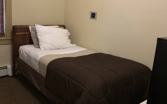 Hotel Cathlamet