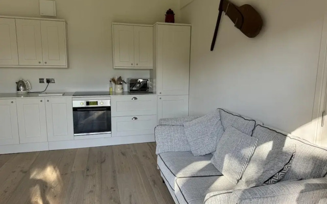 Lodge/ Kingbed/ Privg/ Petsok/ Freep/ Wifi