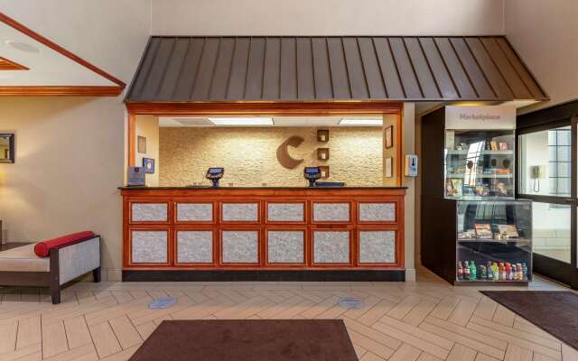 Comfort Suites Grand Rapids South