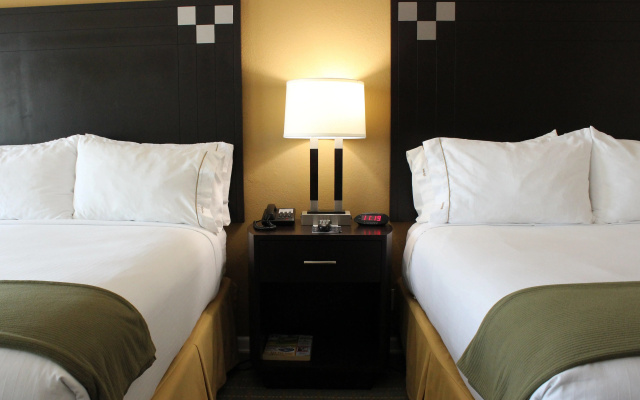 Holiday Inn Express Van Nuys by IHG