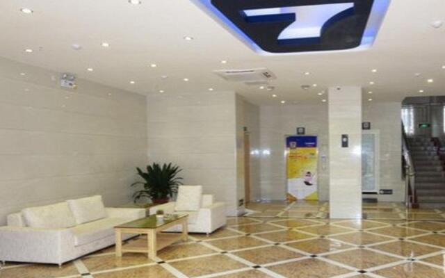 7 Days Inn Longyan Zhongshan Road Walking Street Branch