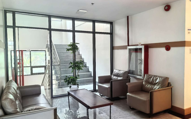OYUSTAY Clark condo near airport casino
