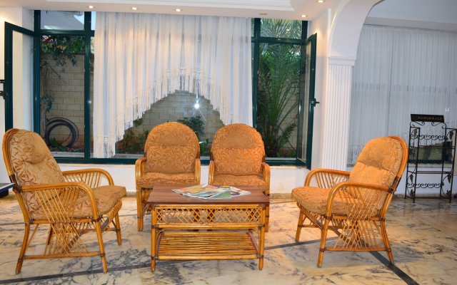 Casa Cleo Suites Hotel
