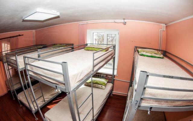 Lenin Hostel — фото