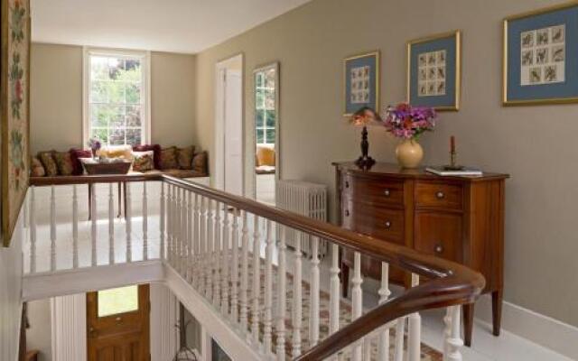 Staveleigh House Bed and Breakfast