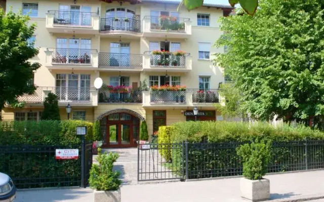 Patio Mare Apartament Amber