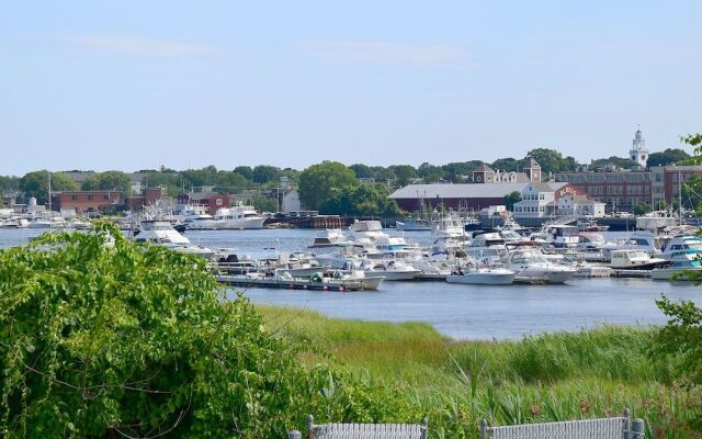 The Inn at Ring's Island