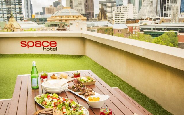Space Hotel - Hostel