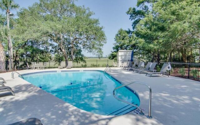 Bay Pointe 2137 by RedAwning