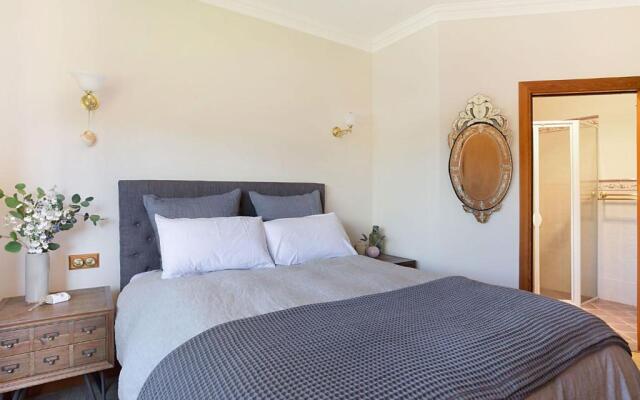 10 Harper Crescent Narooma