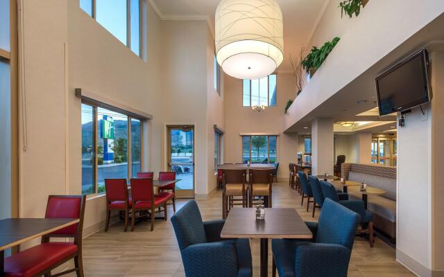 Holiday Inn Express & Suites Carson City by IHG