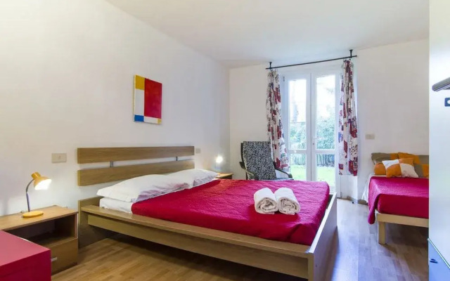 Nelson Mandela Forum Flat