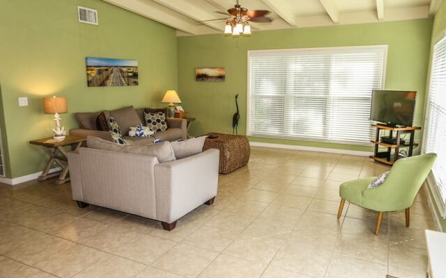 5670 Williams Dr. - M