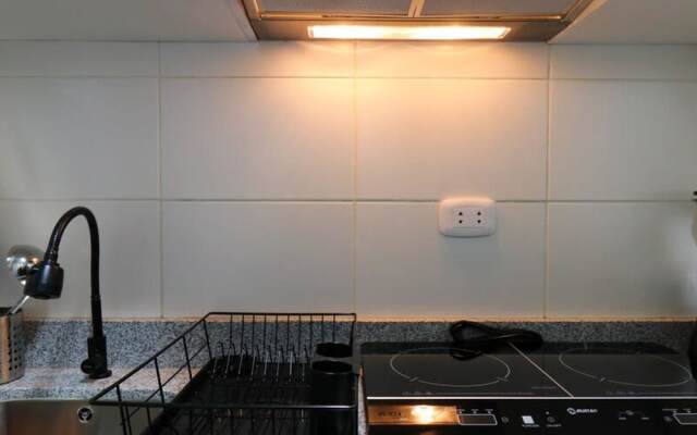 w Elegant 1BR in San Isidro