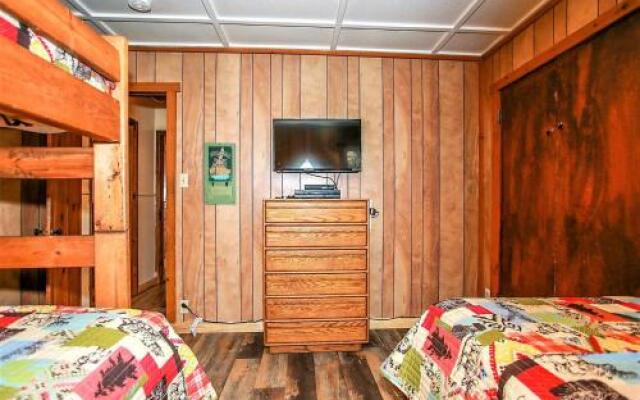 Frank's Old Bear 149 by RedAwning