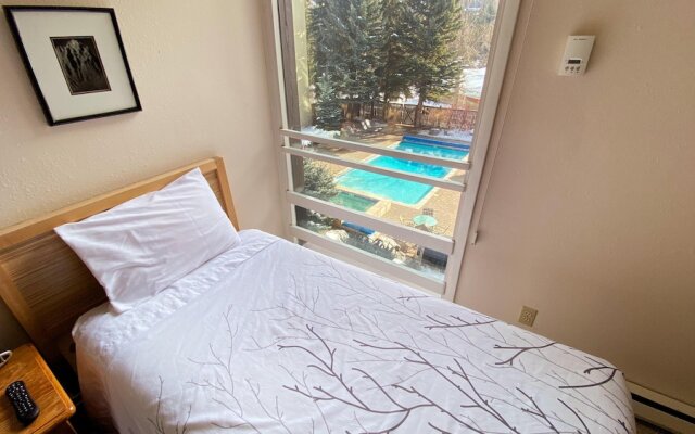 #206 Vail International