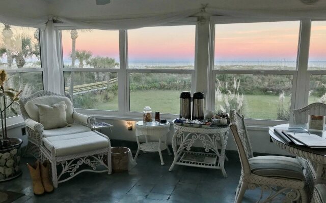 Beachfront Bed & Breakfast